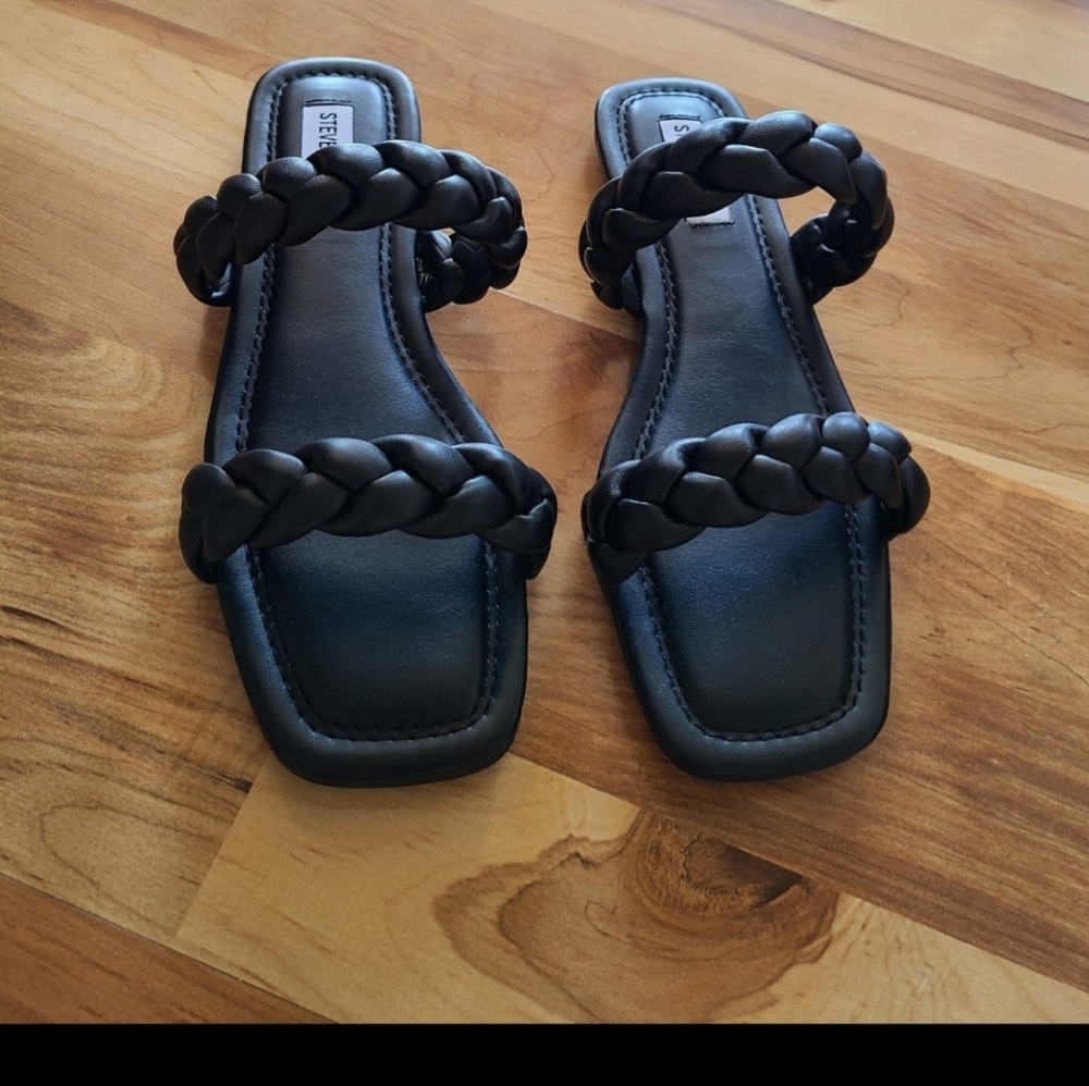 Steve Madden Sandals